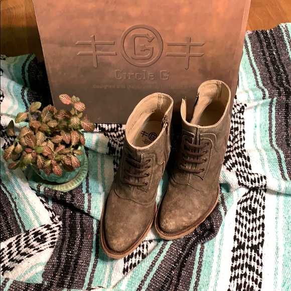 Corral Shoes - Corral Boots